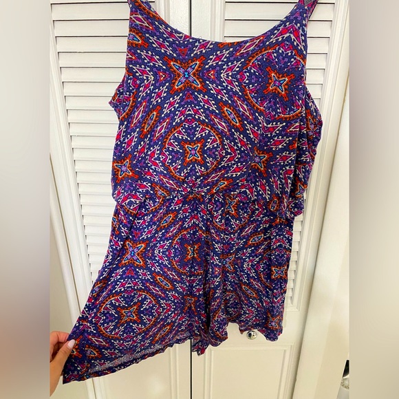 Xhilaration-Women’s Sleeveless Colorful Printed Romper-LARGE - Picture 2 of 6